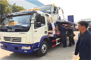新巴尔虎左旗汽车道路救援拖车价格